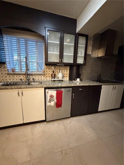5445 NW 172nd Ter, Miami Gardens FL - photo 12 of 27