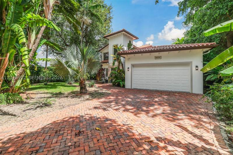 5 bedroom SingleFamilyResidence at 6550 SW 75th Ter, Ludlum Plaza, South Miami — photo 3