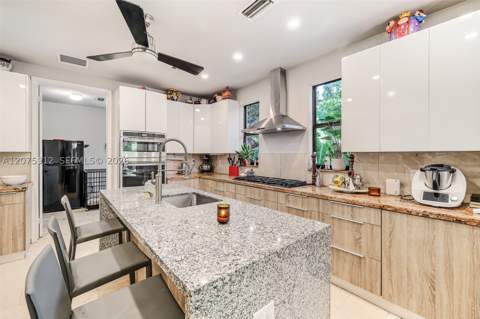 6550 SW 75th Ter, South Miami FL - photo 9 of 63