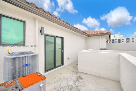 4256 NW 83rd Ave, Doral FL - photo 18 of 75