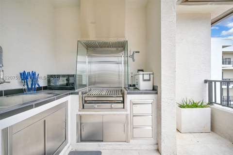 4256 NW 83rd Ave, Doral FL - photo 24 of 75