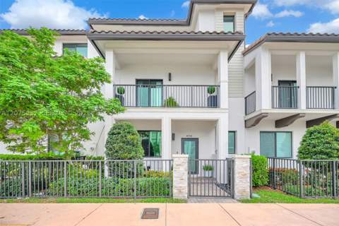 4256 NW 83rd Ave, Doral FL - photo 7 of 75