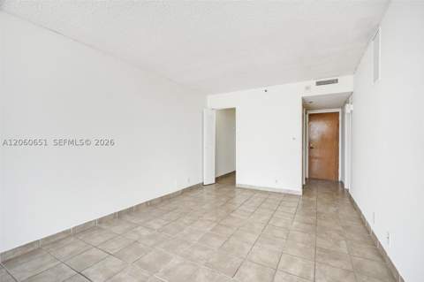 7601 E Treasure Dr 717, North Bay Village FL - photo 22 of 49