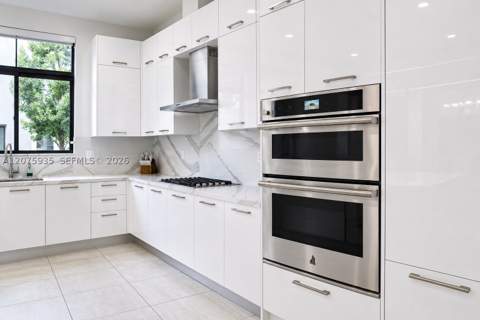 4318 NW 81st Ave, Doral FL - photo 10 of 51
