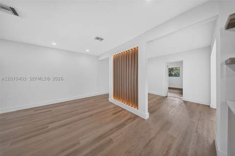9281 Martinique Dr, Cutler Bay FL - photo 18 of 86