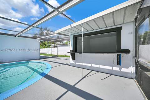 721 Atlantic Ave, Opa Locka FL - photo 18 of 59
