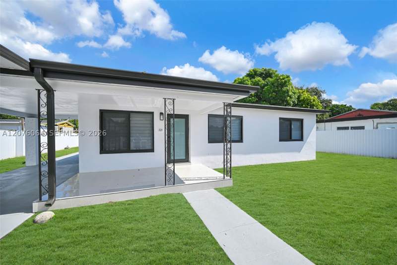 4 bedroom SingleFamilyResidence at 721 Atlantic Ave, Opa Locka Pl No 3, Opa Locka — photo 2