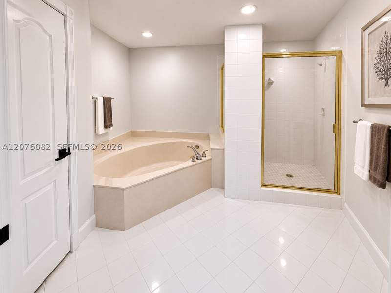2 bedroom Condominium at 10750 NW 66th St 413, Captiva Condo B, Doral — photo 3