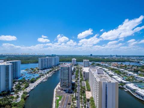 15901 Collins Ave 2504, Sunny Isles Beach FL - photo 23 of 37