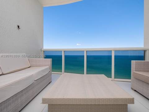 15901 Collins Ave 2504, Sunny Isles Beach FL - photo 7 of 37