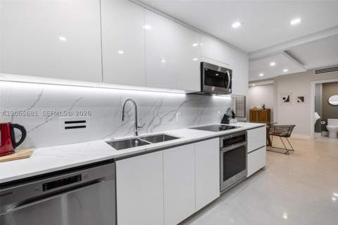 10185 Collins Ave 1223, Bal Harbour FL - photo 6 of 33