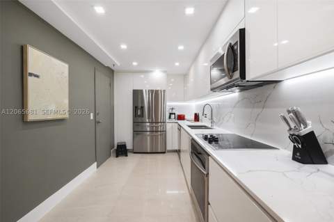 10185 Collins Ave 1223, Bal Harbour FL - photo 7 of 33