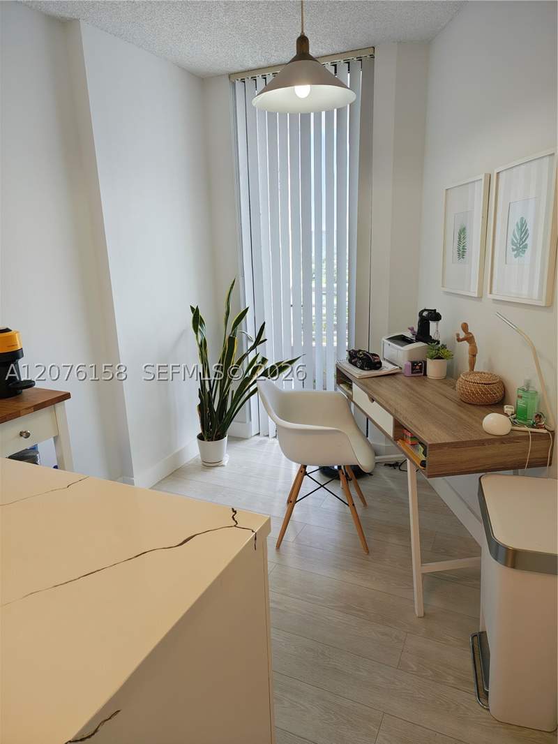 1 bedroom Condominium at 3300 NE 192nd St 1710, Parc Central Aventura Eas, Aventura — photo 3