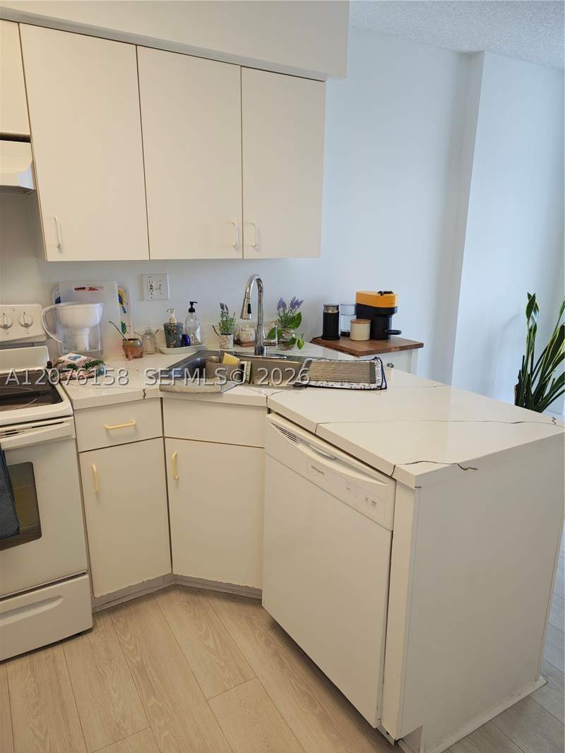 1 bedroom Condominium at 3300 NE 192nd St 1710, Parc Central Aventura Eas, Aventura — photo 5