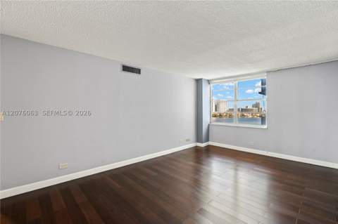 301 174th St 901, Sunny Isles Beach FL - photo 16 of 41