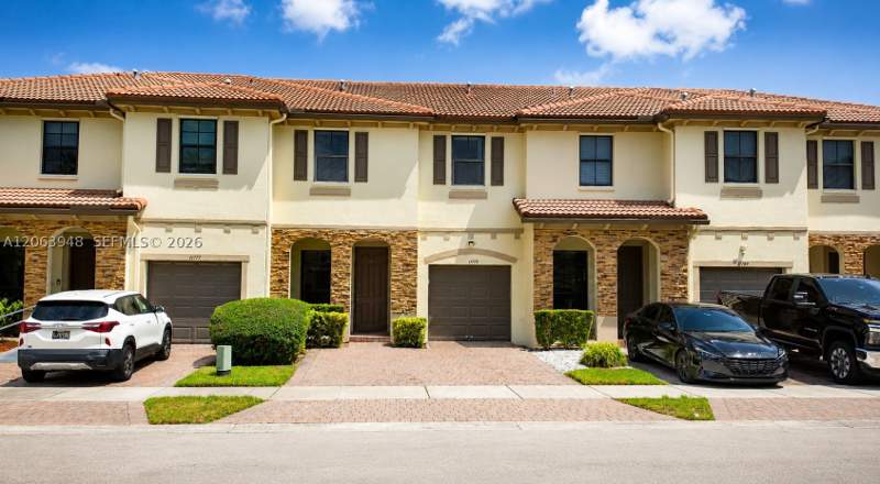 3 bedroom Townhouse at 11773 SW 238th St, Silver Palm West, Homestead — photo 2