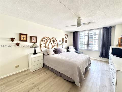 230 174th St 1110, Sunny Isles Beach FL - photo 20 of 40
