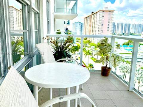 230 174th St 1110, Sunny Isles Beach FL - photo 6 of 40