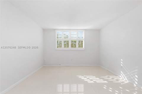 210 Sea View Dr 207, Key Biscayne FL - photo 12 of 55