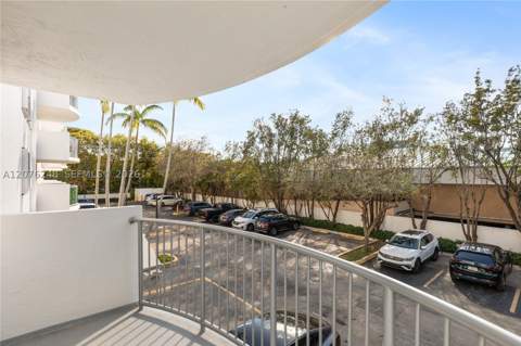 210 Sea View Dr 207, Key Biscayne FL - photo 19 of 55
