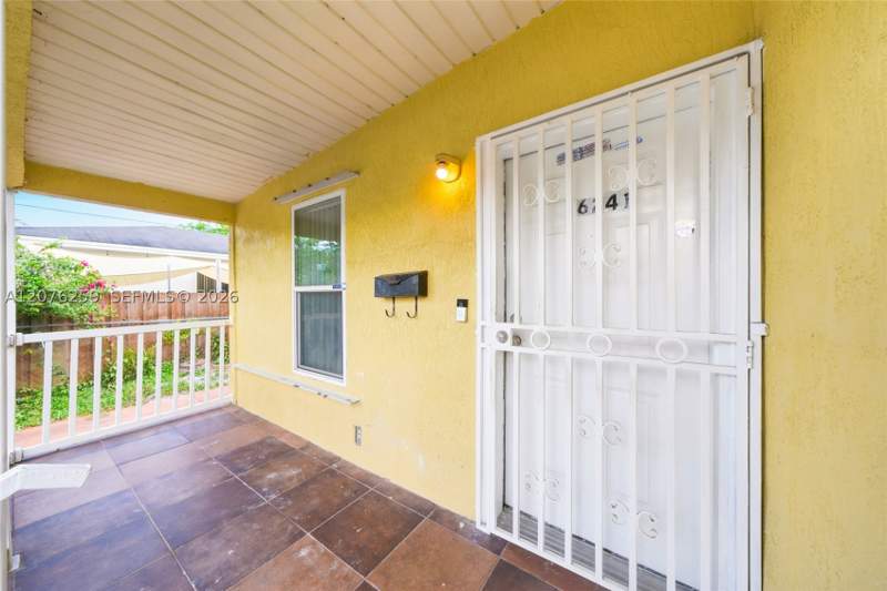 3 bedroom SingleFamilyResidence at 6241 NW 1st Pl, Rockmoor Headlight Track, Miami — photo 3