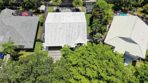9430 SW 215th Ln, Cutler Bay FL - photo 9 of 56