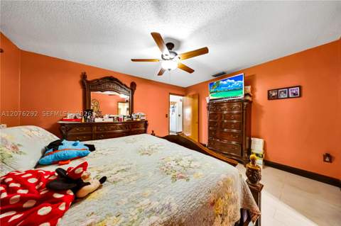 14526 SW 106th Ter, Miami FL - photo 14 of 38