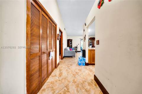 14526 SW 106th Ter, Miami FL - photo 15 of 38