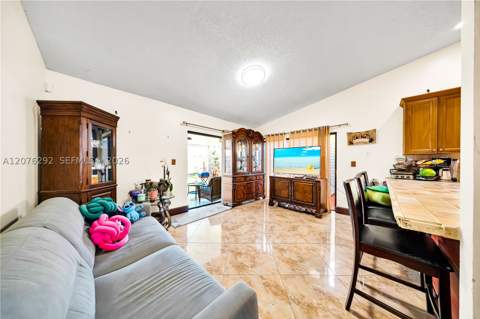 14526 SW 106th Ter, Miami FL - photo 18 of 38