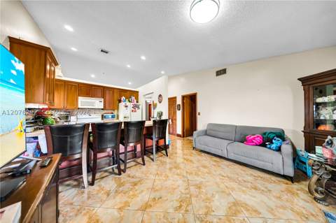 14526 SW 106th Ter, Miami FL - photo 19 of 38