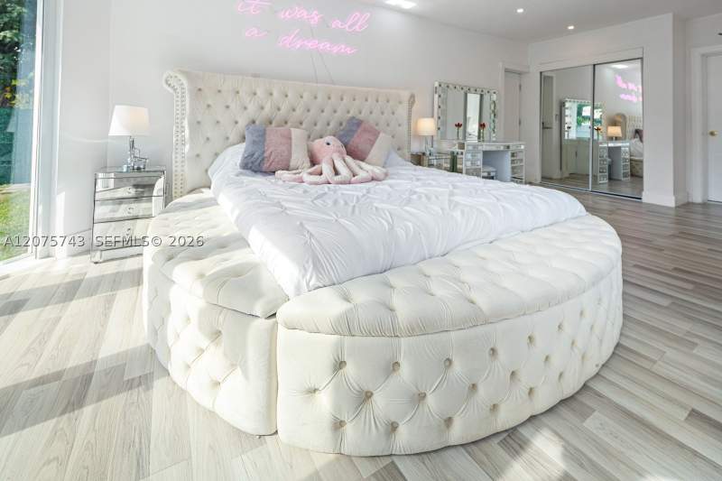 3 bedroom SingleFamilyResidence at 1460 Marseille Dr, 2nd Rev Pl Of Port Of Oce, Miami Beach — photo 4