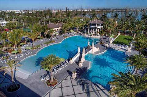 8945 NW 98th Ave, Doral FL - photo 10 of 13