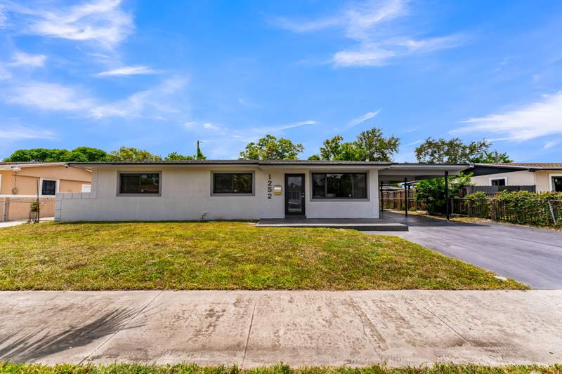 5 bedroom SingleFamilyResidence at 1252 NW 172nd Terrace, Scott Lake Manor Sec 8, Miami Gardens — photo 3