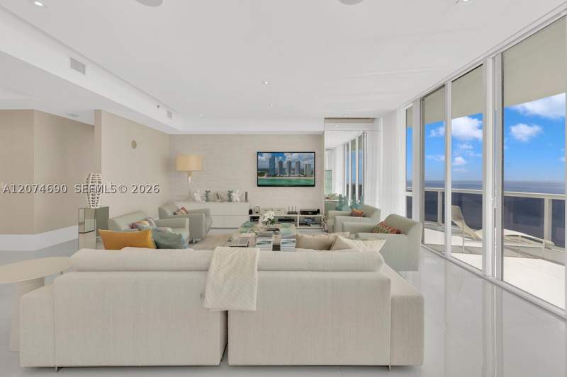 3 bedroom Condominium at 15811 Collins Ave 3001, Tdr Tower III Condo, Sunny Isles Beach — photo 5