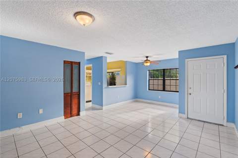 10450 SW 154th Ct 2, Miami FL - photo 8 of 27