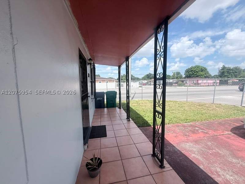 3 bedroom SingleFamilyResidence at 3190 NW 97th St, The Tropics Amd, Miami — photo 3