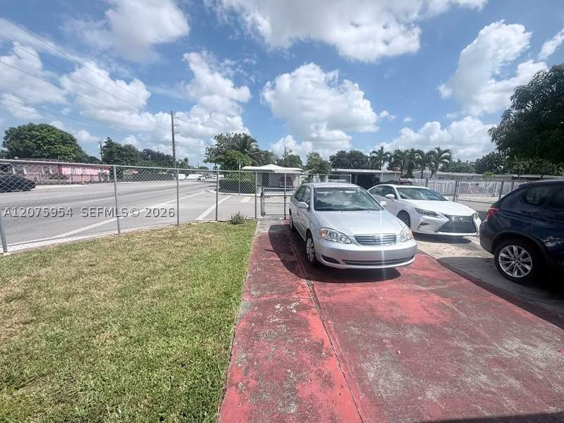 3 bedroom SingleFamilyResidence at 3190 NW 97th St, The Tropics Amd, Miami — photo 4
