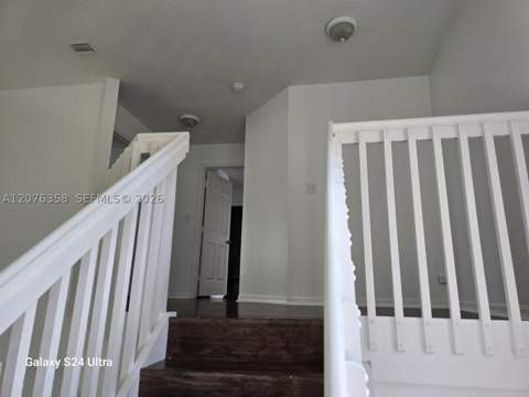 13658 SW 142nd Ter, Miami FL - photo 14 of 41