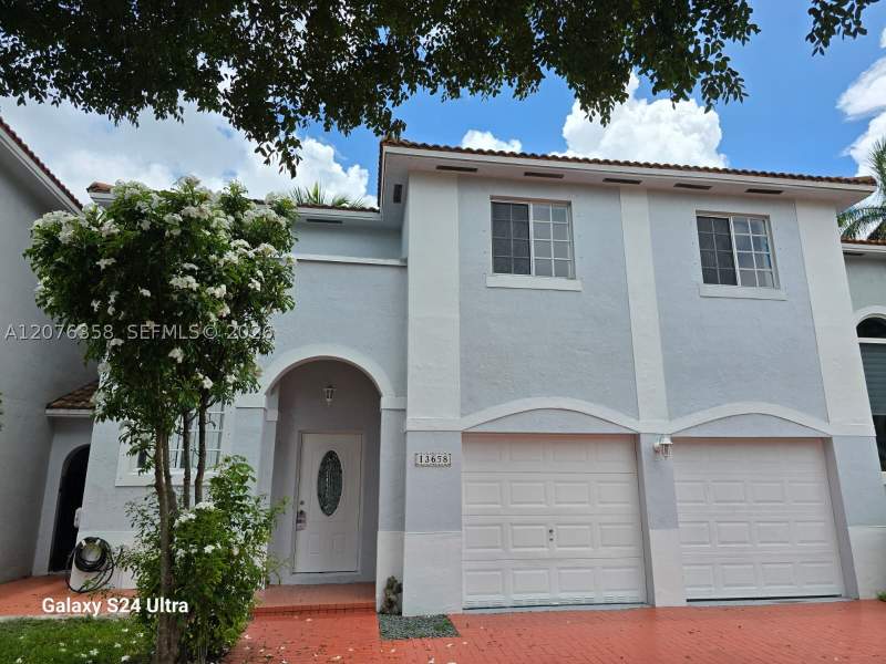 4 bedroom SingleFamilyResidence at 13658 SW 142nd Ter, Precious Homes At Twin La, Miami — photo 2