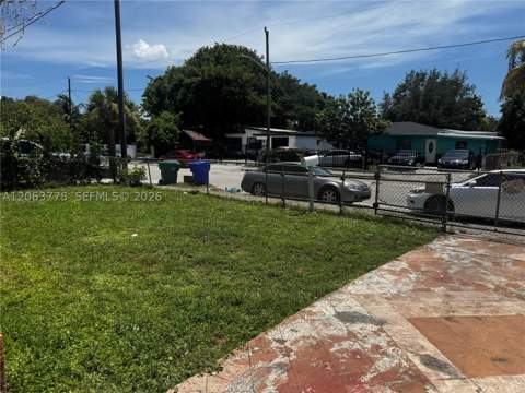 1361 NW 53rd St, Miami FL - photo 11 of 32