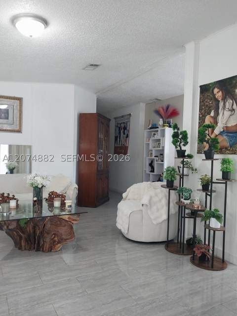 19800 SW 180th Ave lot#392, Miami FL - photo 7 of 28