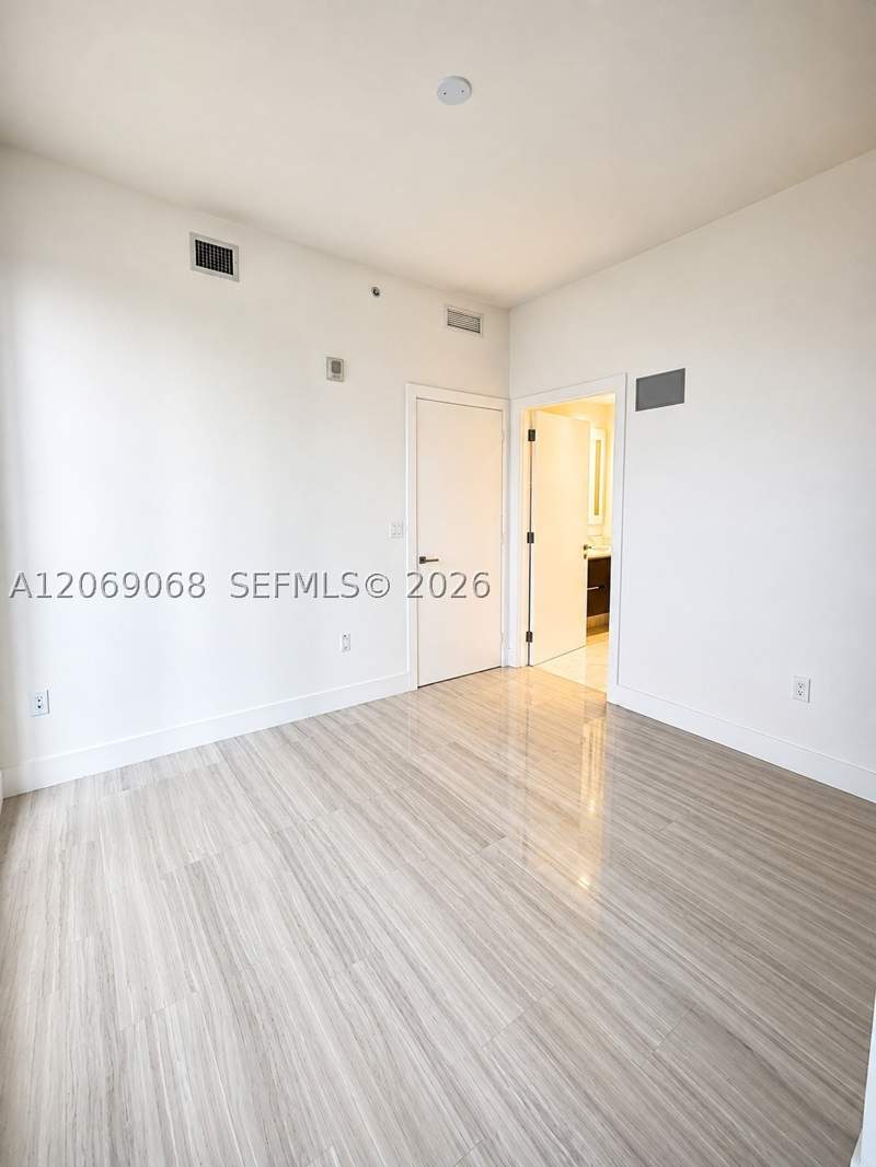 1 bedroom Condominium at 1451 Brickell Avenue 2706, Echo Brickell Condo, Miami — photo 4