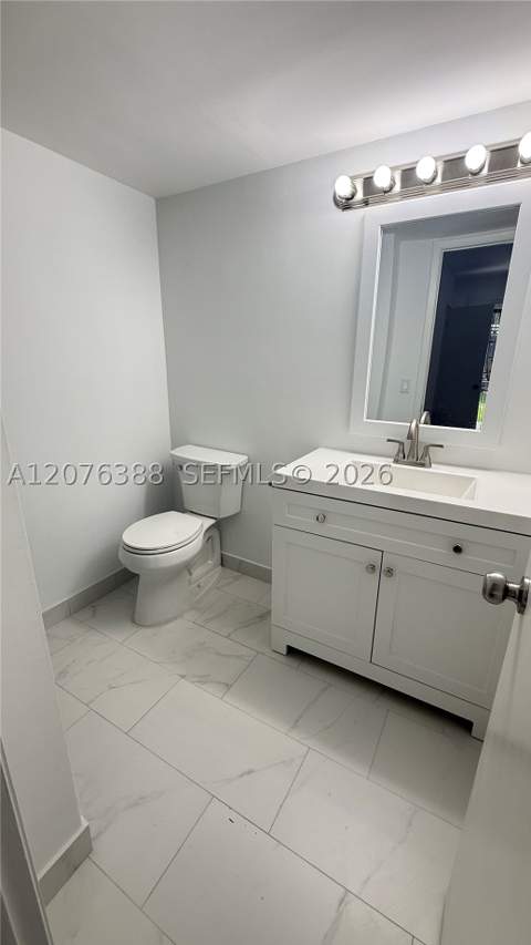2750 W 63rd Pl 12-24, Hialeah FL - photo 9 of 17