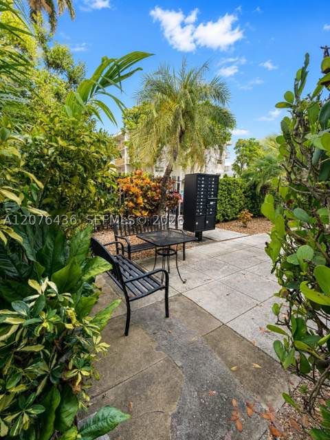 1525 Meridian Ave 106, Miami Beach FL - photo 24 of 32