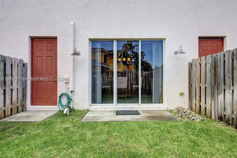 3 bedroom Townhouse at 2311 NE 42nd Cir, Marbella Cove, Homestead — photo 3