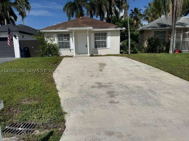 3 bedroom SingleFamilyResidence at 982 SW 9th Ct, Villas Of Palm Bay, Florida City — photo 2