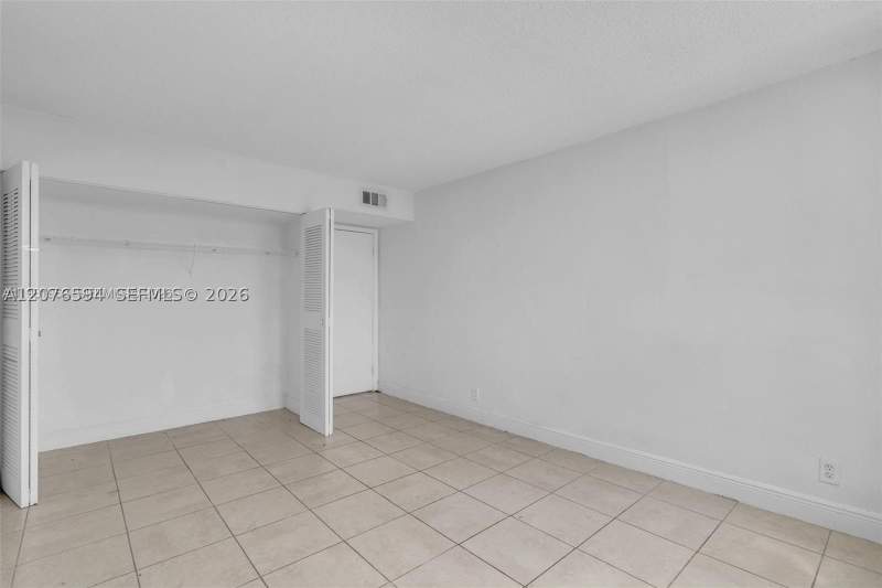 2 bedroom Condominium at 9143 SW 77th Ave B710, Dadeland Place Condo, Miami — photo 3