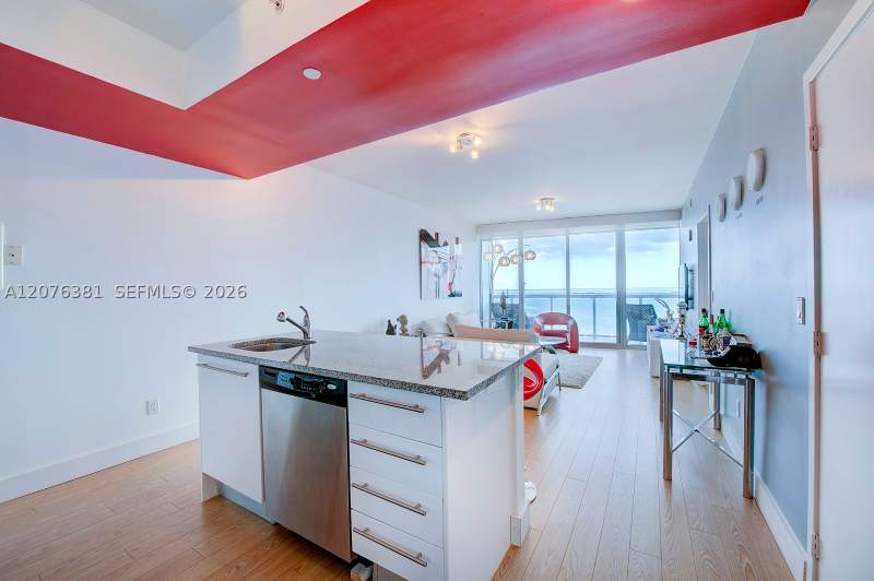 1 bedroom Condominium at 888 Biscayne Blvd 4007, Marina Blue Condo, Miami — photo 3