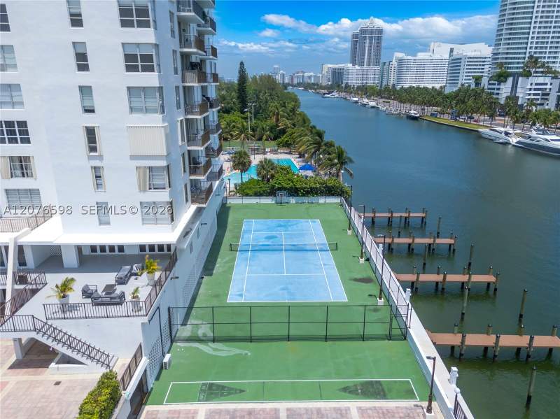 1 bedroom Condominium at 4101 Pine Tree Dr 1105, Tower Forty One Condo, Miami Beach — photo 2