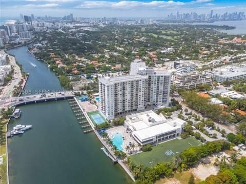 4101 Pine Tree Dr 1105, Miami Beach FL - photo 6 of 49